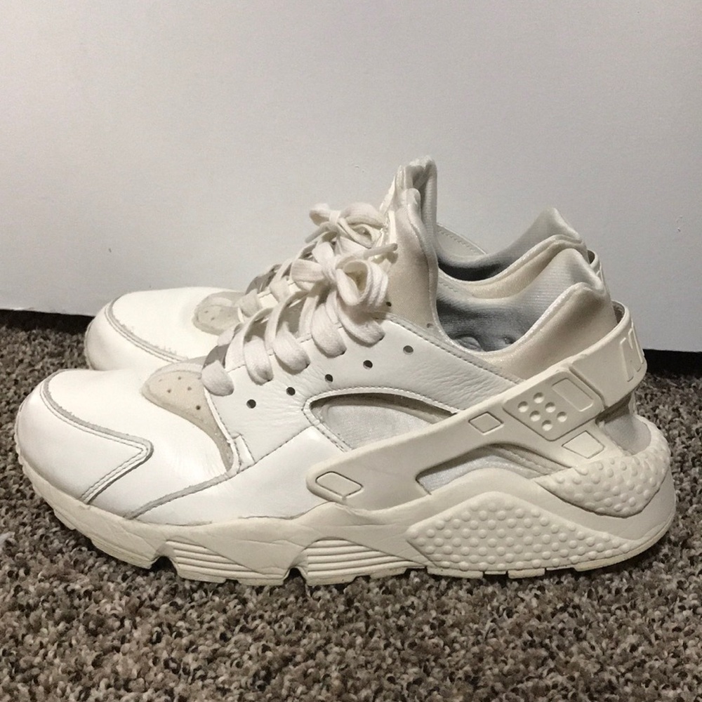 Men’s Nike Huaraches “Pearl”